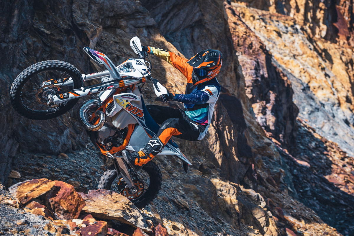 通販最安値☆～ZAP樹脂エンデューログライドプレートKTM250EXC/300EXC/HUSQVARNA TE250/TE300 その他